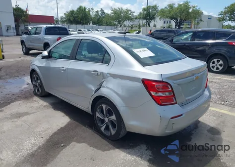 2017 Chevrolet Sonic Premier из США, поврежденный, VIN 1G1JF5SB6H4123829